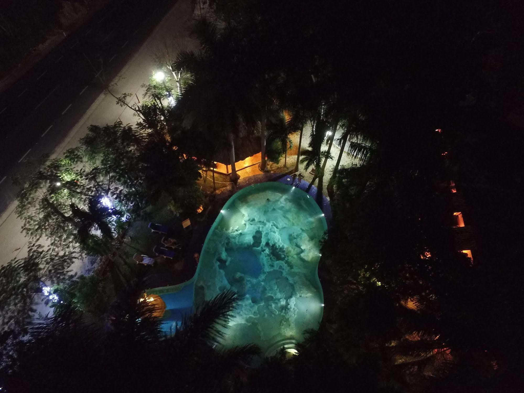 Hotel Doralba Inn Chichen Kültér fotó